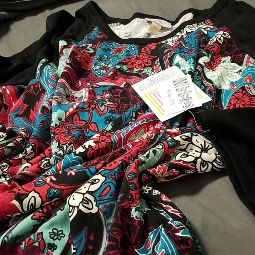 Buy a tee shirt or leggings get one free